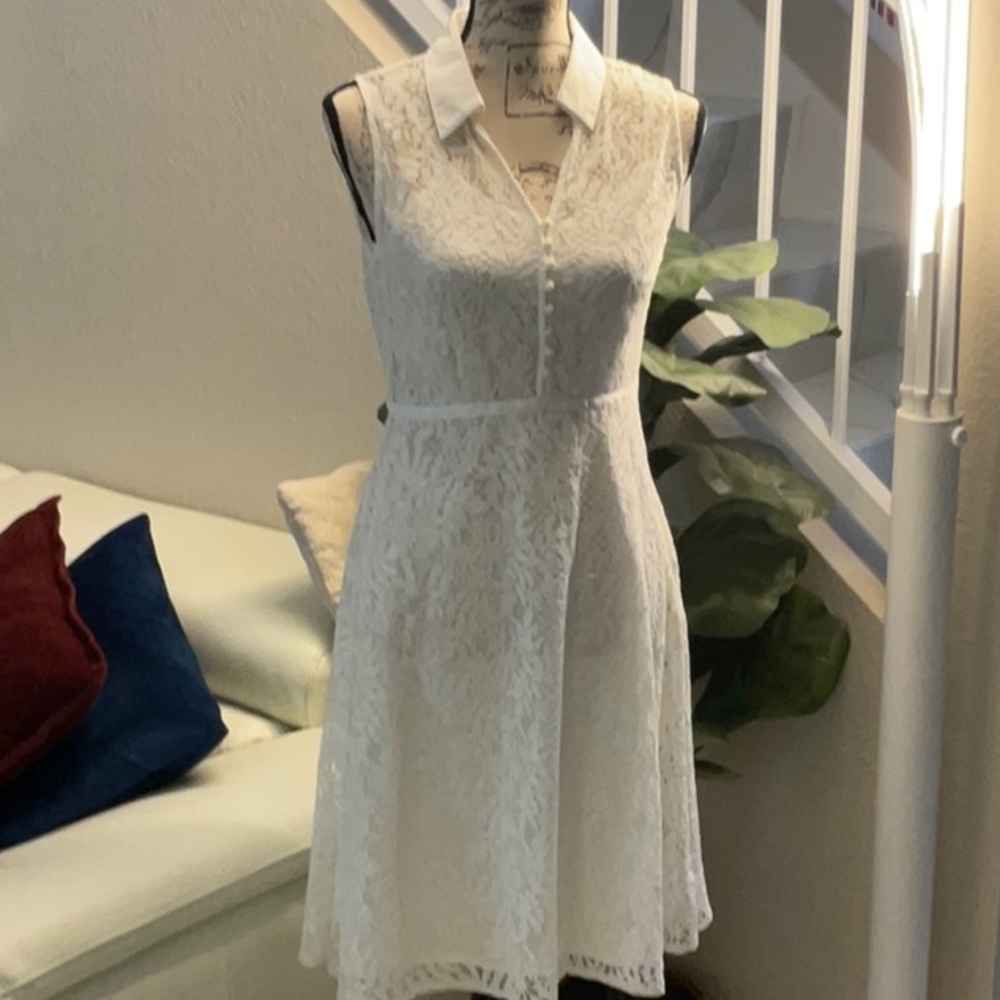 Nanette by Nanette Lapore white lace dress. size 2